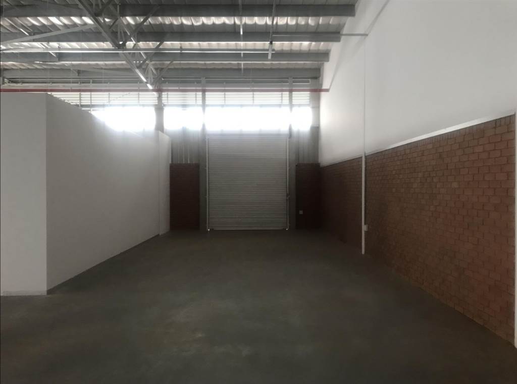 669  m² Industrial space in Clayville photo number 7