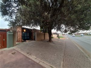 3 Bed House in Katlehong