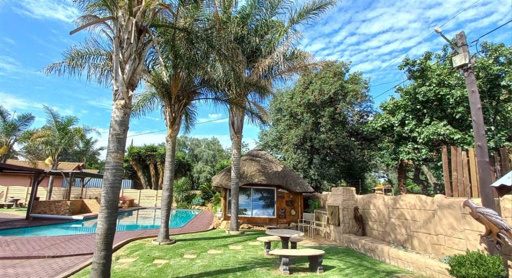 4 Bed House in Brenthurst photo number 12