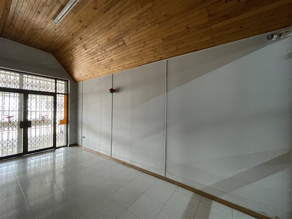 2 500 m² Commercial space 2 500 m² Commercial space