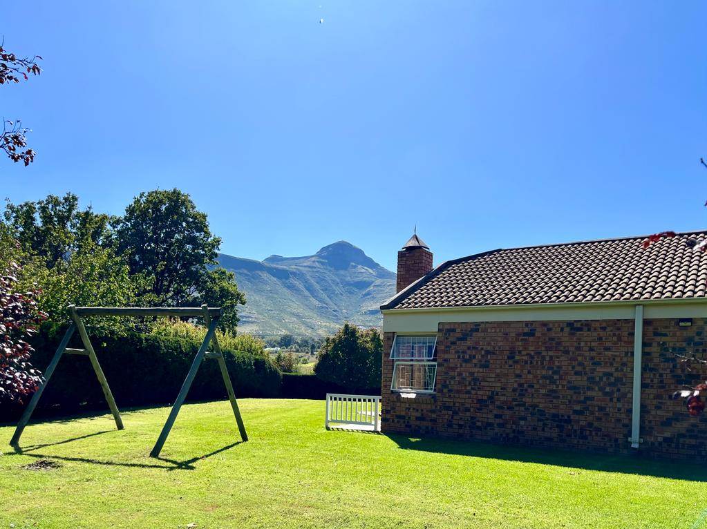 4 Bed House in Clarens photo number 30