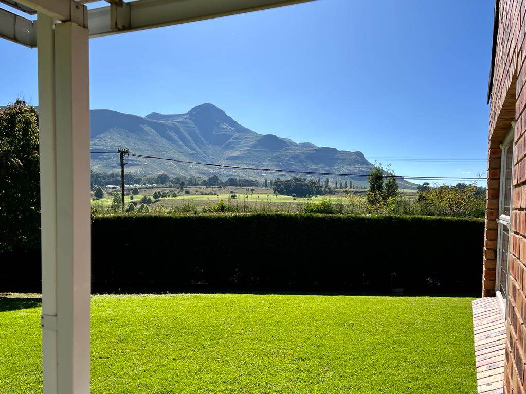 4 Bed House in Clarens photo number 27
