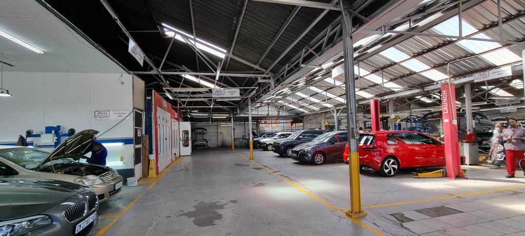1620  m² Industrial space in Selby photo number 5