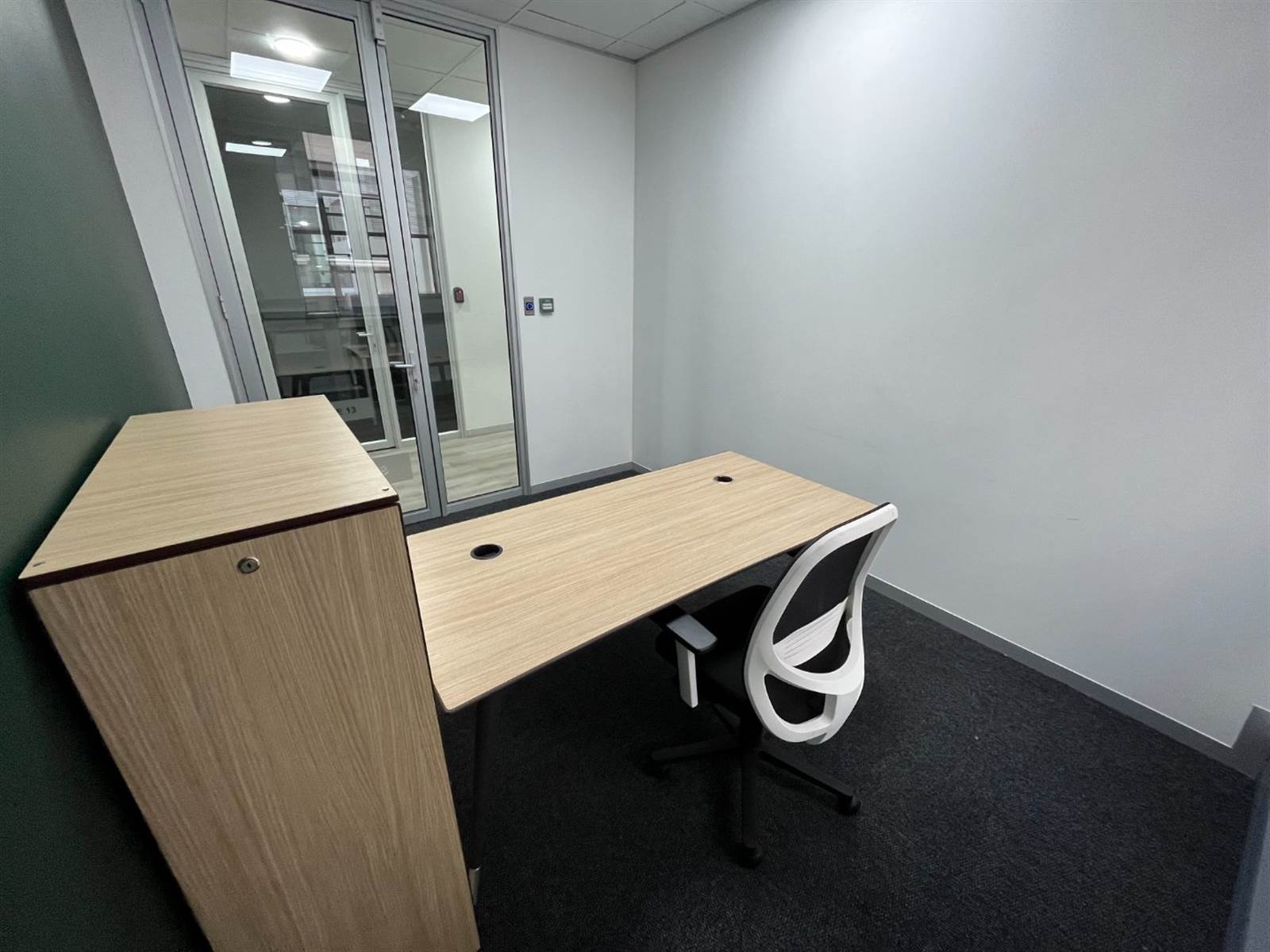 19  m² Office Space in Sandown photo number 11