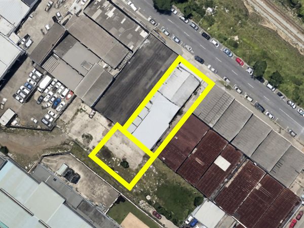 396  m² Industrial space