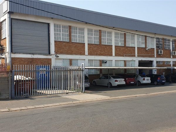 2370  m² Commercial space
