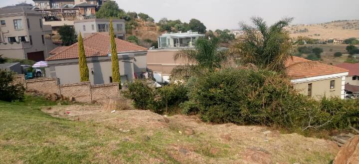 429 m² Land available in Bassonia photo number 2