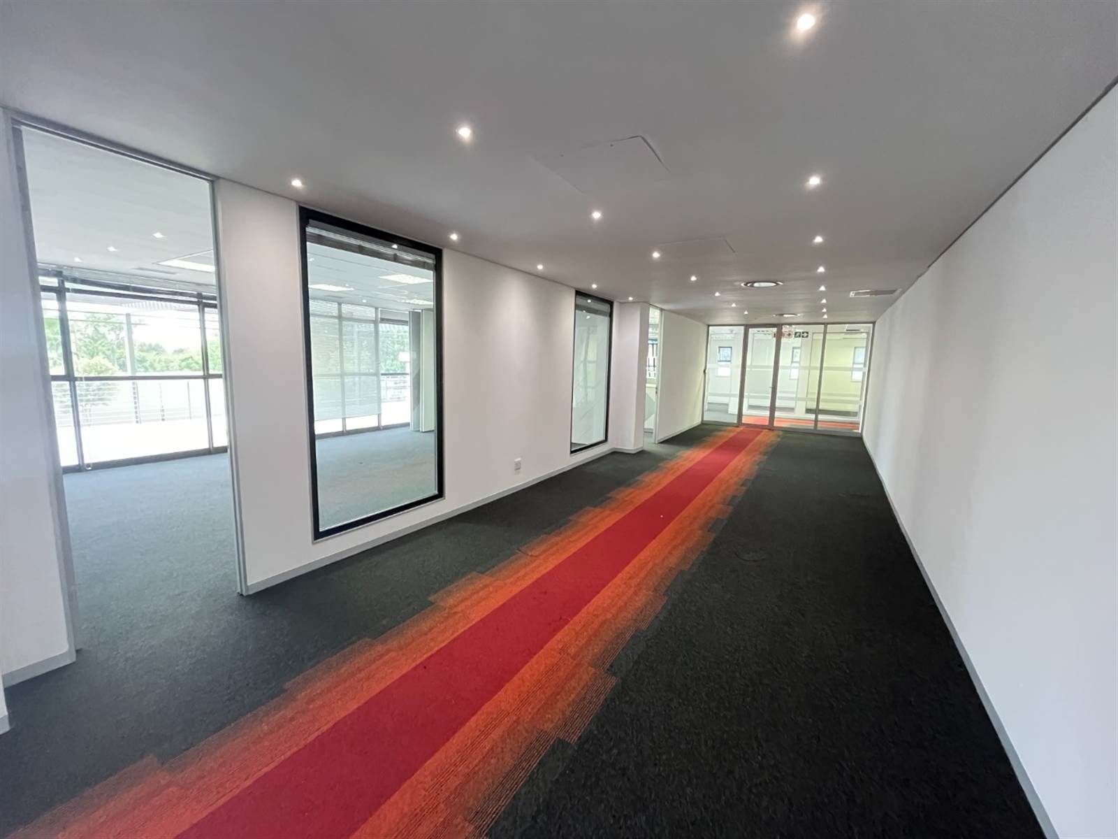 453  m² Commercial space in Bryanston photo number 5