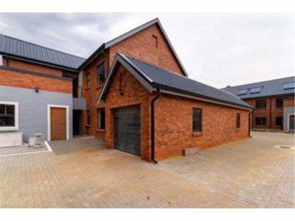 2 Bedroom Townhouse