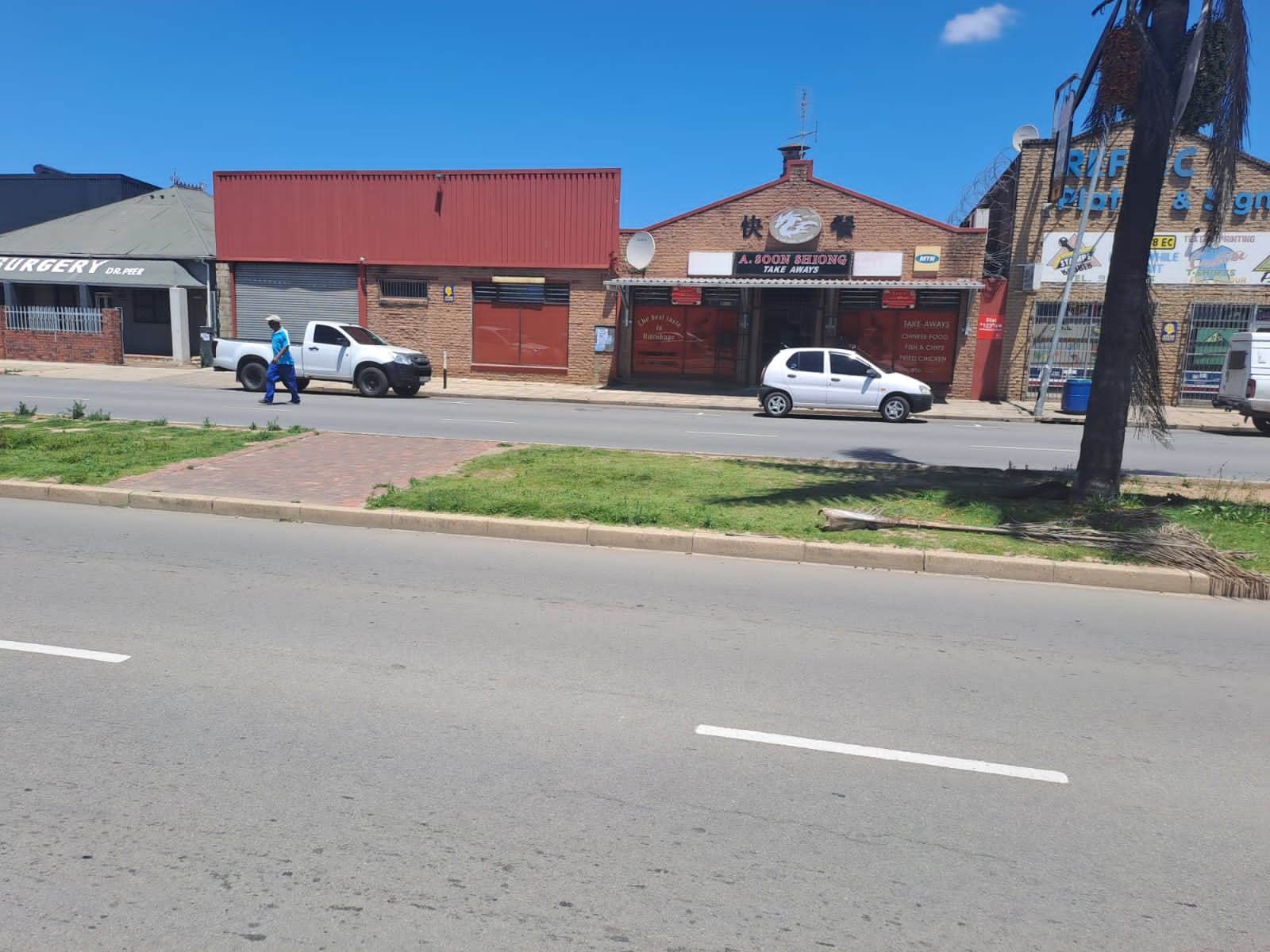 1  m² Commercial space in Uitenhage Central photo number 6