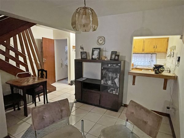 2 Bedroom Townhouse 2 Bedroom Townhouse