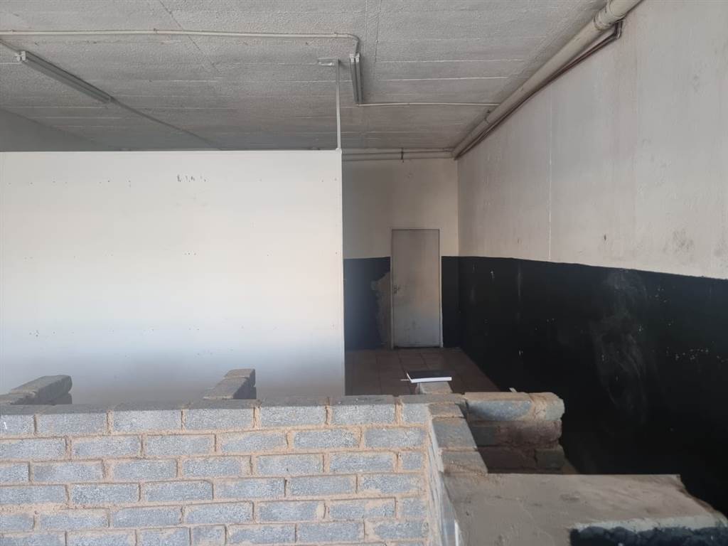 80  m² Commercial space in Benoni Central photo number 5