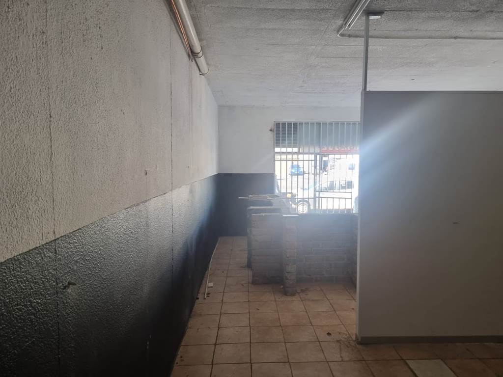 80  m² Commercial space in Benoni Central photo number 6