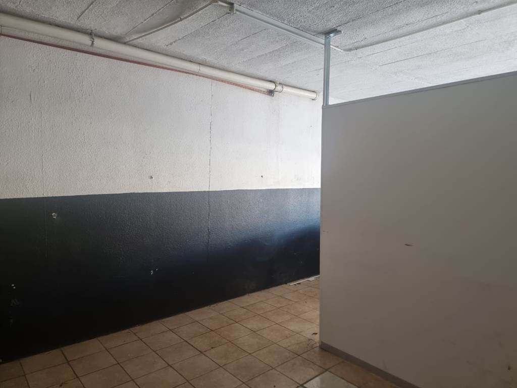 80  m² Commercial space in Benoni Central photo number 8
