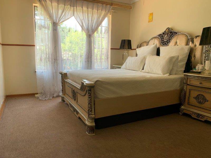 4 Bed House in Bloubosrand photo number 15