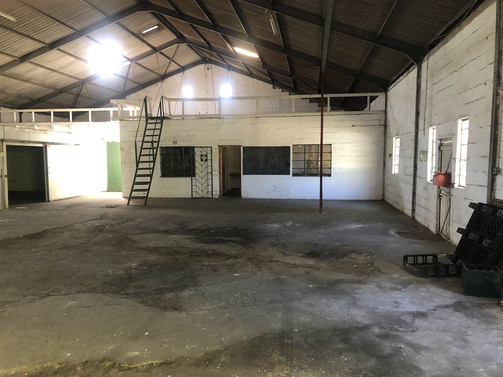 650  m² Commercial space in Northern Paarl photo number 3