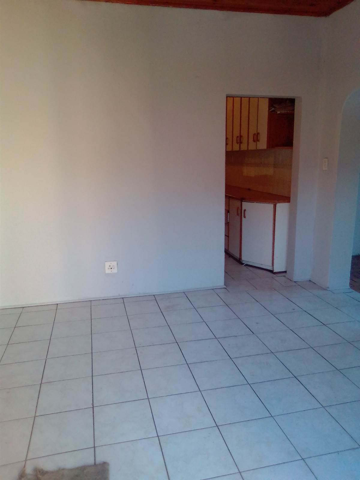 1 Bed Apartment in Parow Valley photo number 8