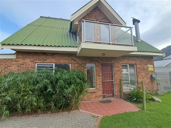 5 Bedroom House 5 Bedroom House