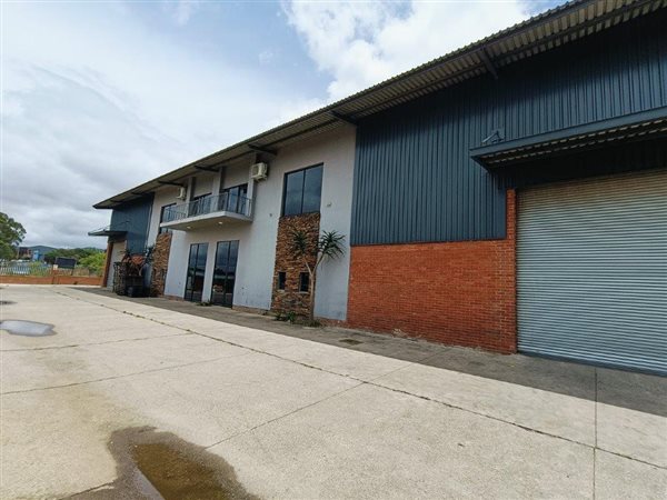 1 646  m² Industrial space