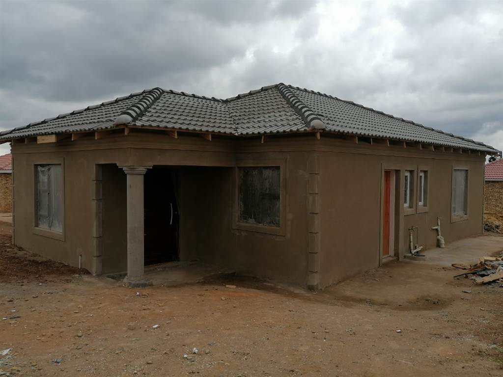 3 Bed House in Lehae photo number 1