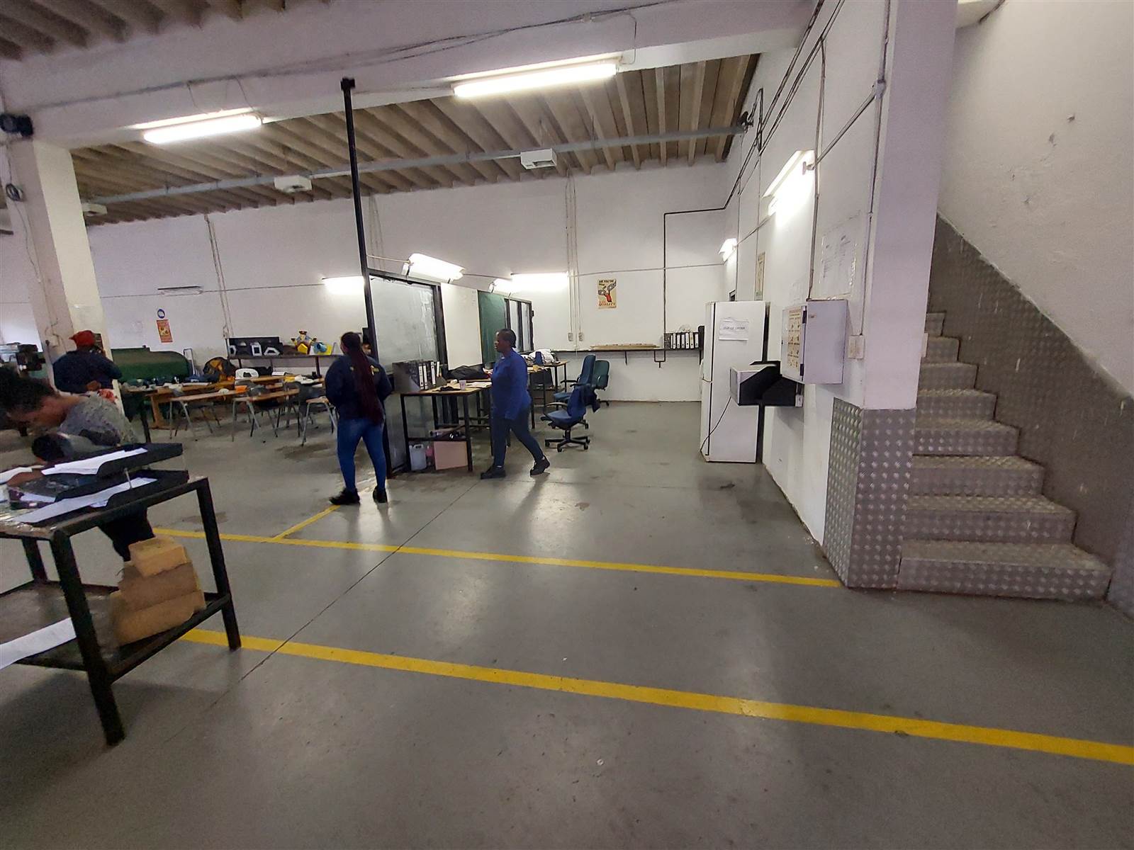 1700  m² Industrial space in Queensmead Industrial photo number 4