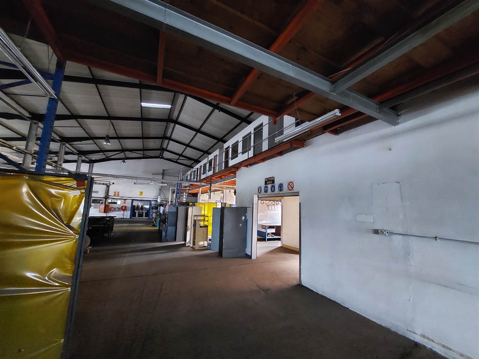 1700  m² Industrial space in Queensmead Industrial photo number 8