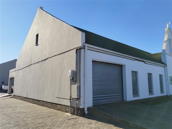 190  m² Commercial space