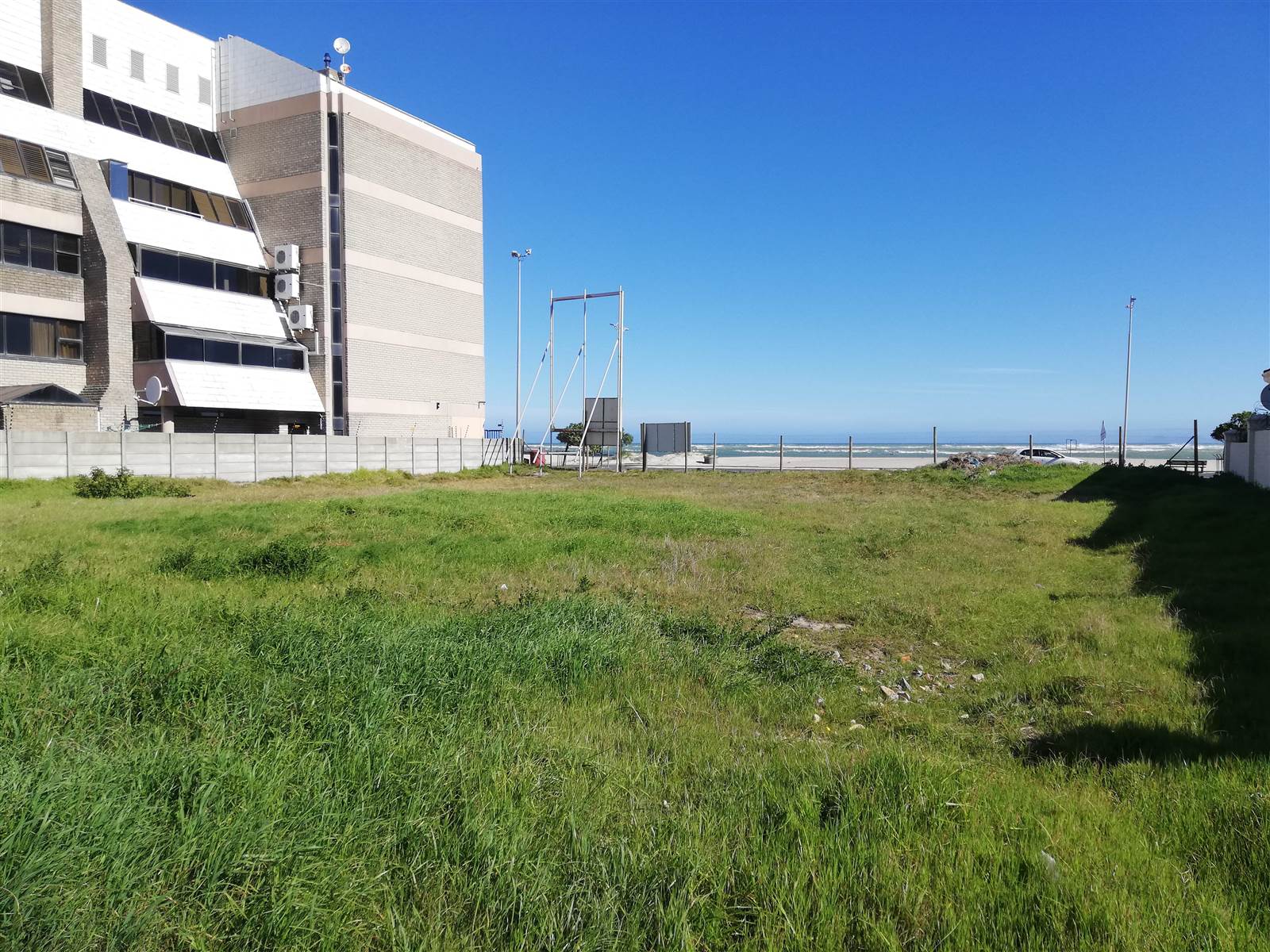 1070 m² Land available in Strand South photo number 3