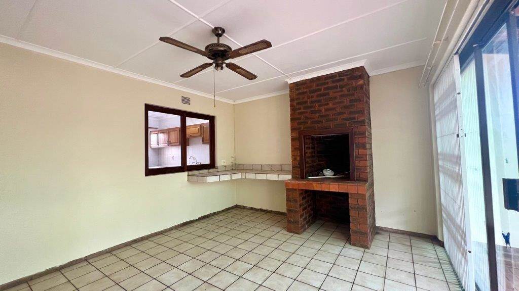 3 Bed Townhouse in Manaba photo number 13