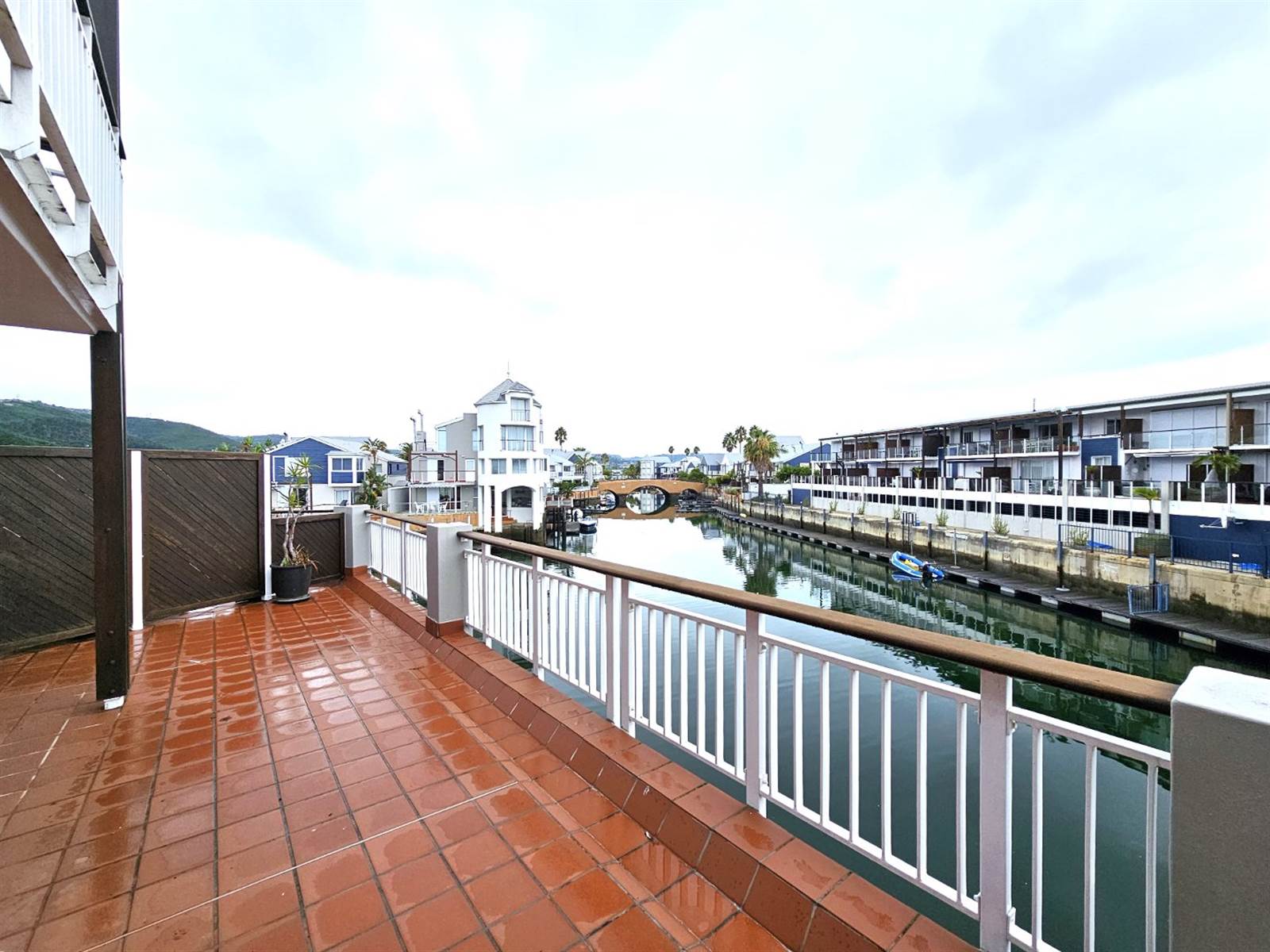 2 Bed Apartment in Knysna Quays photo number 1