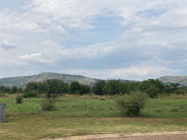 1902 m² Land available in Melodie