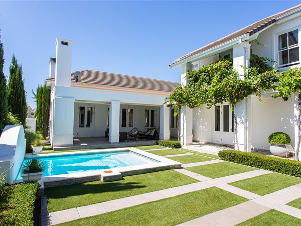 5 Bedroom House 5 Bedroom House