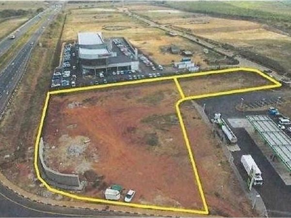 5 351 m² Land