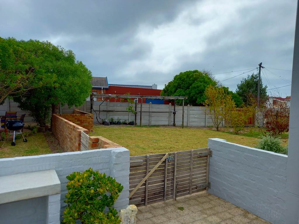 3 Bed House in Agulhas photo number 21