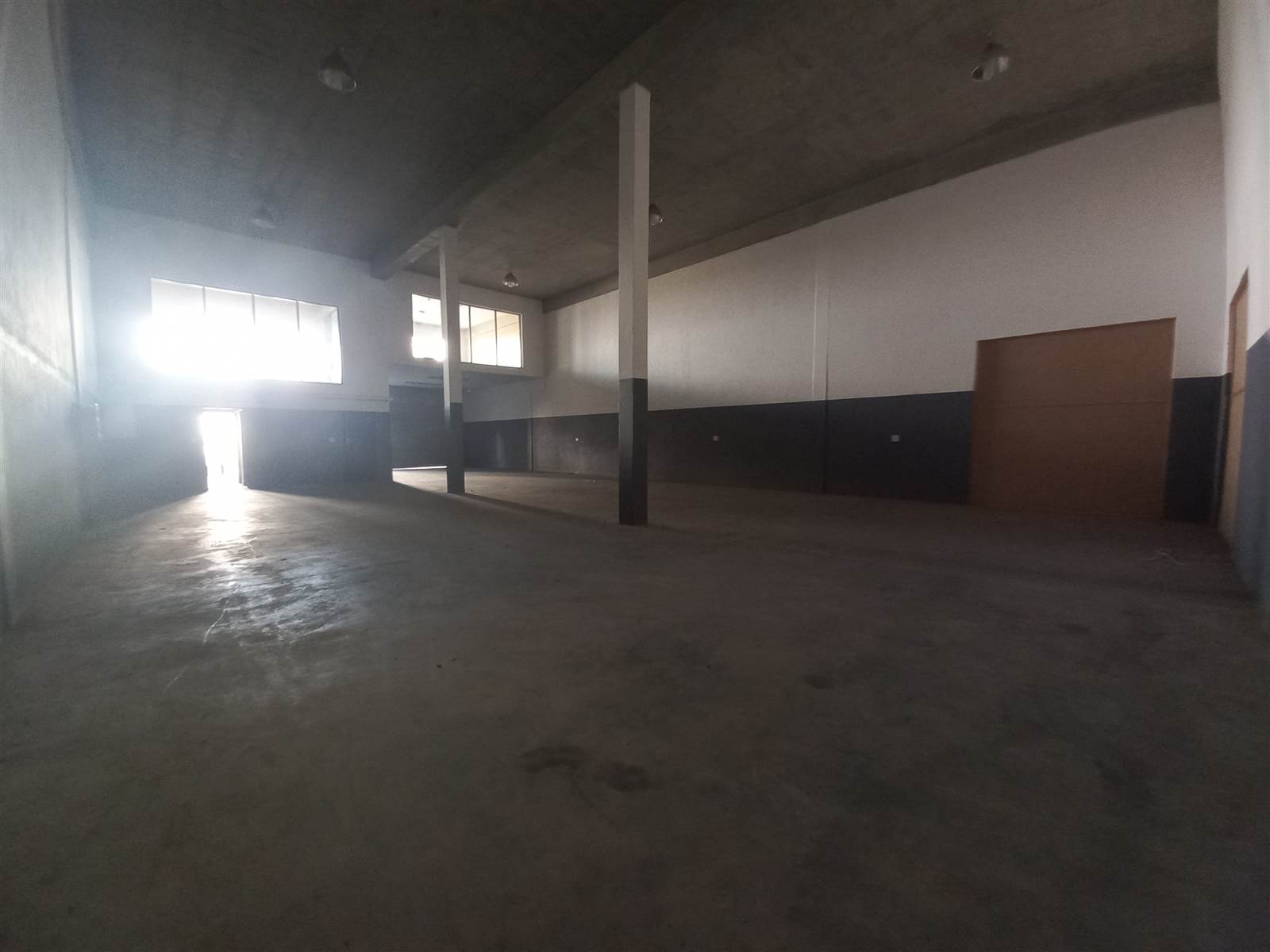 366  m² Industrial space in Pomona photo number 4