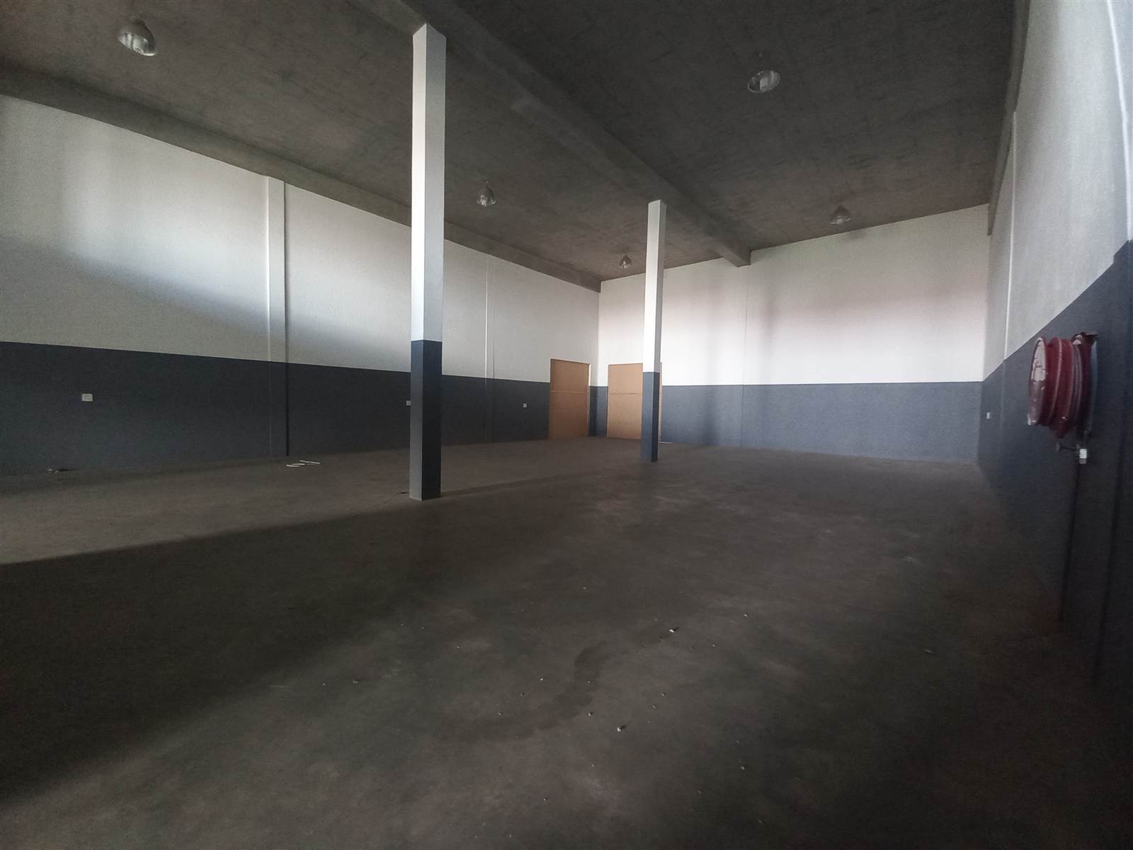 366  m² Industrial space in Pomona photo number 3