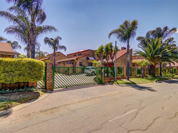 3 Bedroom House 3 Bedroom House