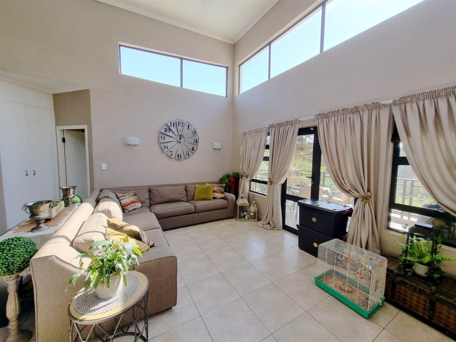 3 Bed Apartment in Palm Lakes Estate photo number 4