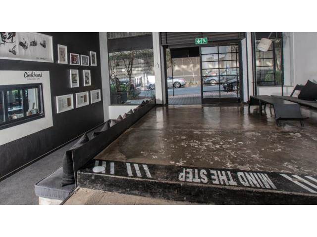 Bachelor apartment in Maboneng photo number 1