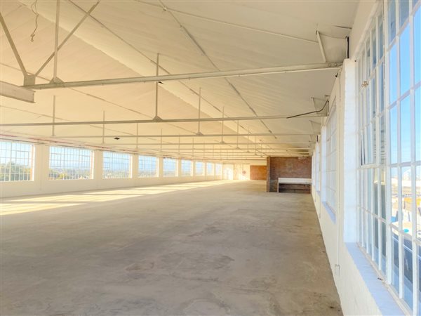 1 154  m² Commercial space