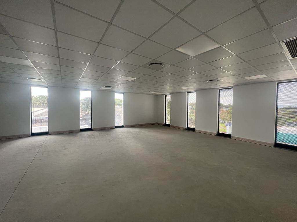144  m² Commercial space in Durbanville Central photo number 9