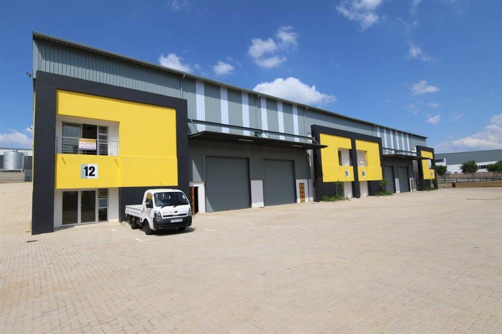 363  m² Industrial space in Lanseria and surrounds photo number 1
