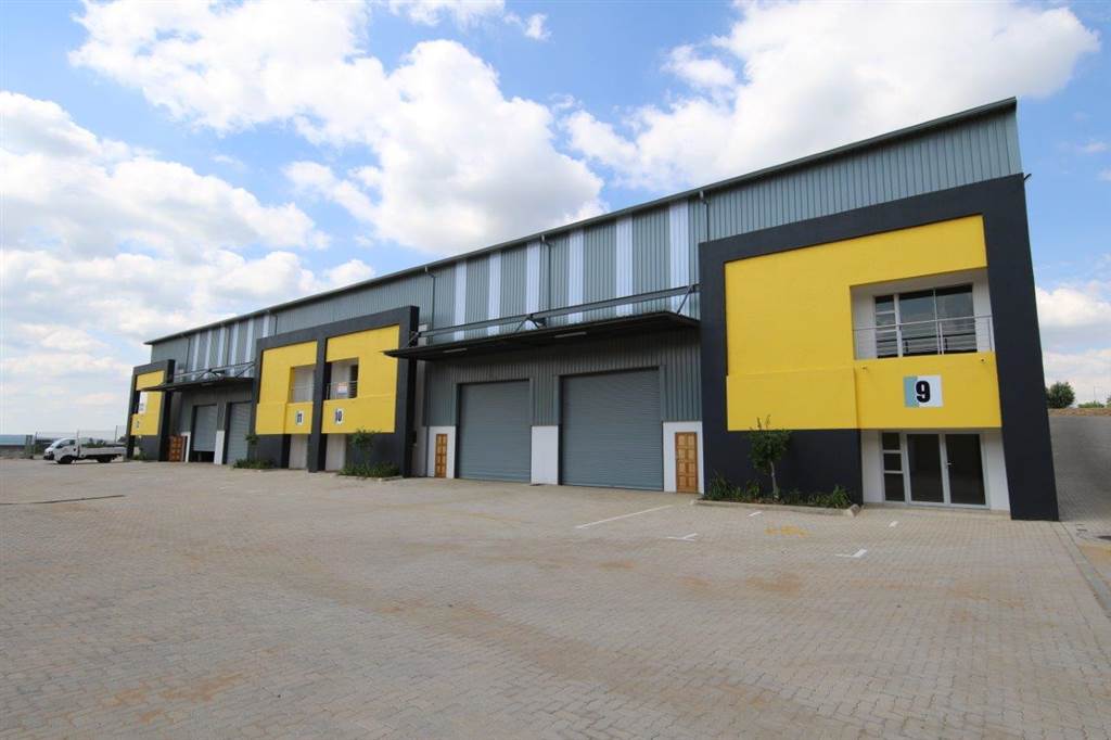 363  m² Industrial space in Lanseria and surrounds photo number 2