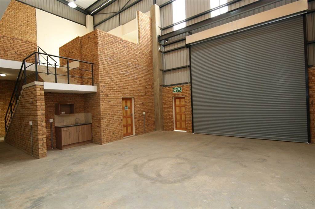 363  m² Industrial space in Lanseria and surrounds photo number 9