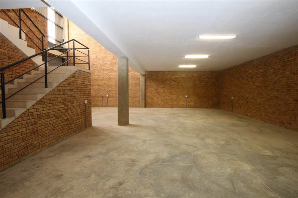 363  m² Industrial space in Lanseria and surrounds photo number 8