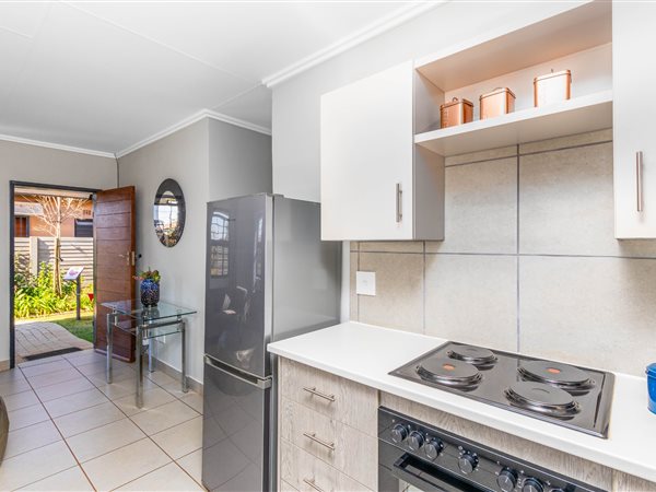 2 Bedroom House 2 Bedroom House