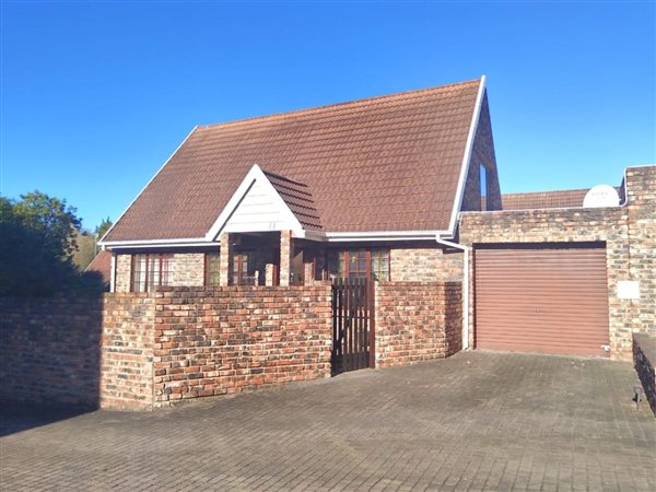 3 Bedroom Townhouse 3 Bedroom Townhouse
