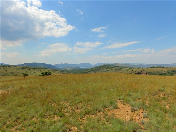30.9 ha Land available in Broederstroom