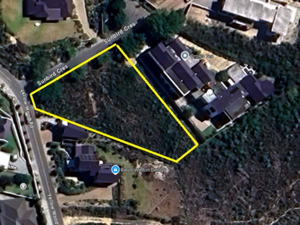 1 873 m² Land