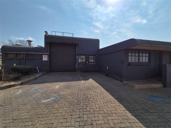 148  m² Industrial space